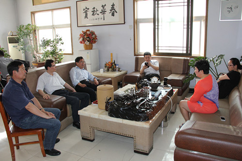 管城区统战部张平安部长到工商联重大项目调研(图3) 管城区统战部张平安部长到工商联重大项目调研(图3)