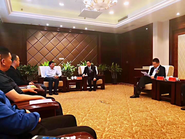 郑州汝州商会：汝州市委书记陈天富在郑召开商会会长座谈会(图1)