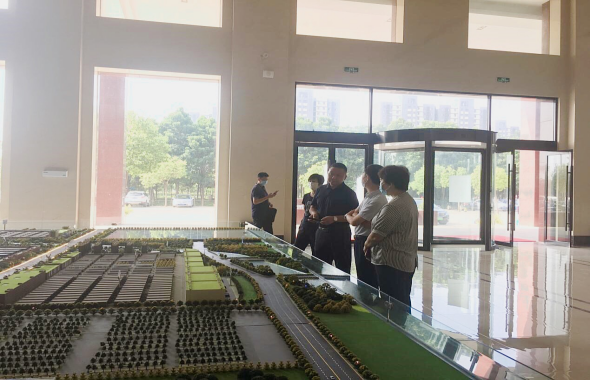 调研万邦集团  提出殷切期望(图2)