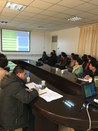 新密市工商联组织参加十八届四中全会精神宣讲报告会(图1)