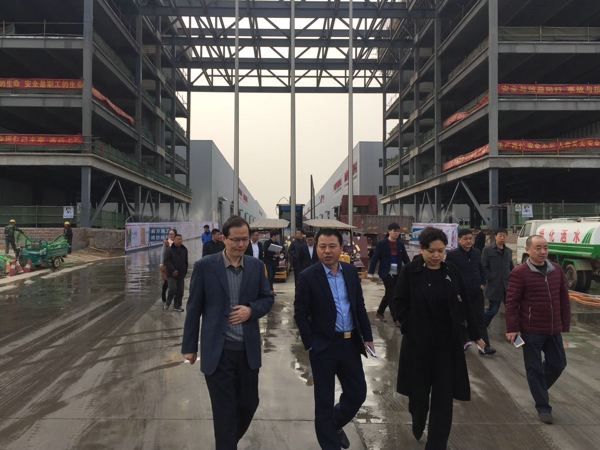 管城区工商联主席带队调研新金马物流中心(图2)